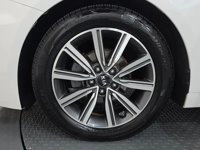Kia K5 2.0 Prestige - САМО 30% АВАНС - автомобили, коли, обяви за нови и употребявани 4