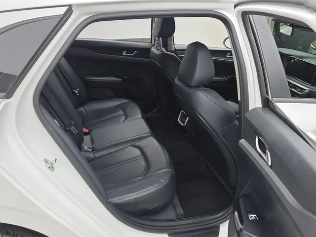 Kia K5 2.0 - САМО 30% АВАНС - автомобили, коли, обяви за нови и употребявани 11