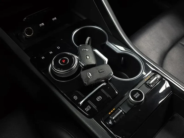 Kia K5 2.0 - САМО 30% АВАНС - автомобили, коли, обяви за нови и употребявани 8