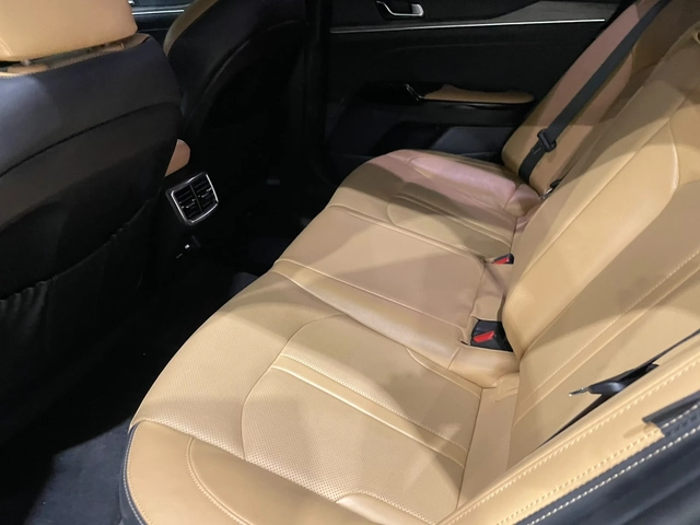 Kia K5 2.0 MPI ! Noblesse ! - автомобили, коли, обяви за нови и употребявани 10