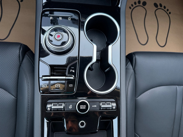 KIA K5 - автомобили, коли, обяви за нови и употребявани 12