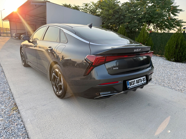 KIA K5 - автомобили, коли, обяви за нови и употребявани 6