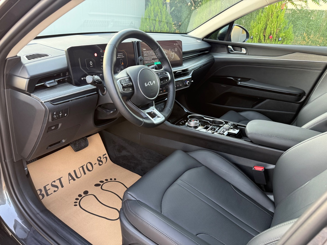 KIA K5 - автомобили, коли, обяви за нови и употребявани 8