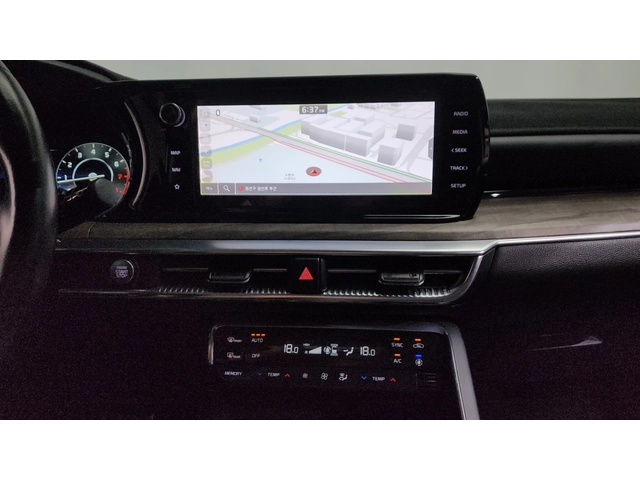Kia K5 2.0 Noblesse - автомобили, коли, обяви за нови и употребявани 12