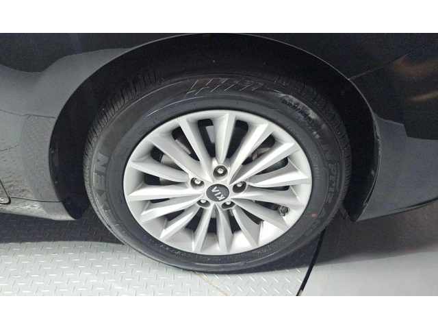 Kia K7 3.0 LPI Luxury - автомобили, коли, обяви за нови и употребявани 4