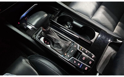 Kia K7 3.0 LPI Prestige - автомобили, коли, обяви за нови и употребявани 8