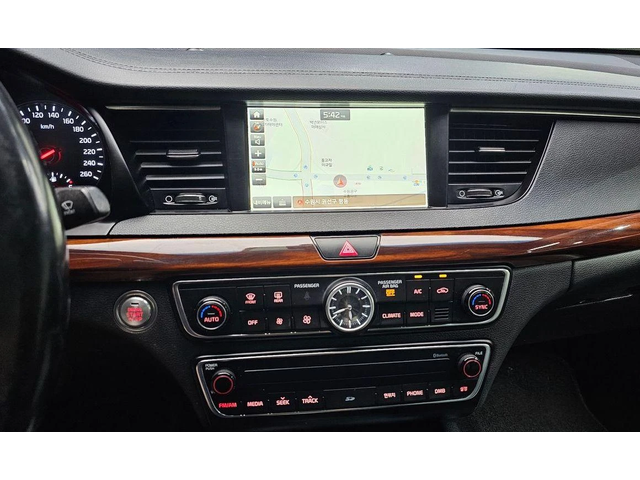 Kia K7 3.0 LPI Luxury - автомобили, коли, обяви за нови и употребявани 13