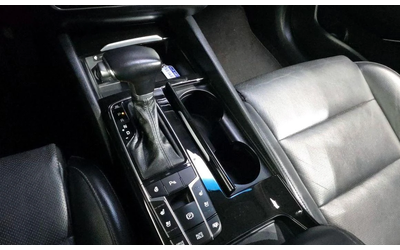 Kia K7 3.0 LPI Prestige - автомобили, коли, обяви за нови и употребявани 8