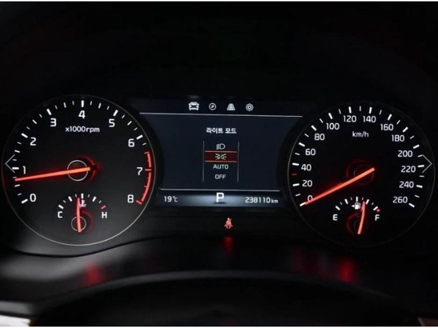 Kia K7 3.0 LPI Prestige - автомобили, коли, обяви за нови и употребявани 7