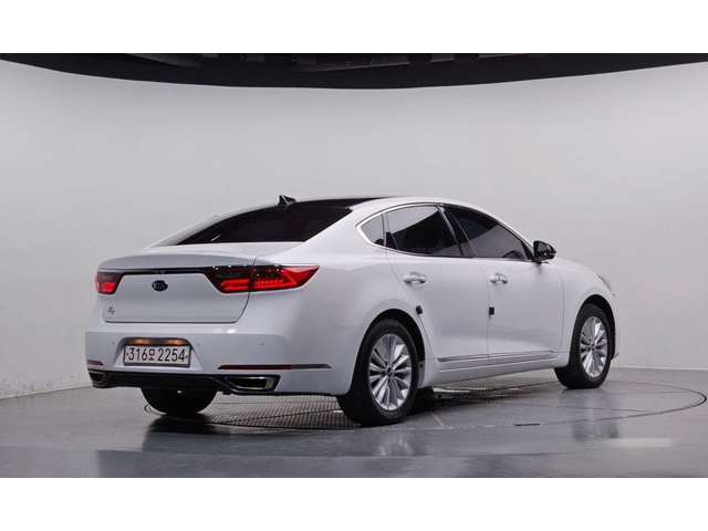 Kia K7 3.0 LPI Luxury * НАЙ-ДОБРА ЦЕНА В БЪЛГАРИЯ* - автомобили, коли, обяви за нови и употребявани 1