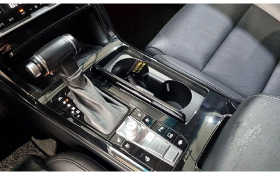 Kia K7 3.0 LPI Prestige - автомобили, коли, обяви за нови и употребявани 8