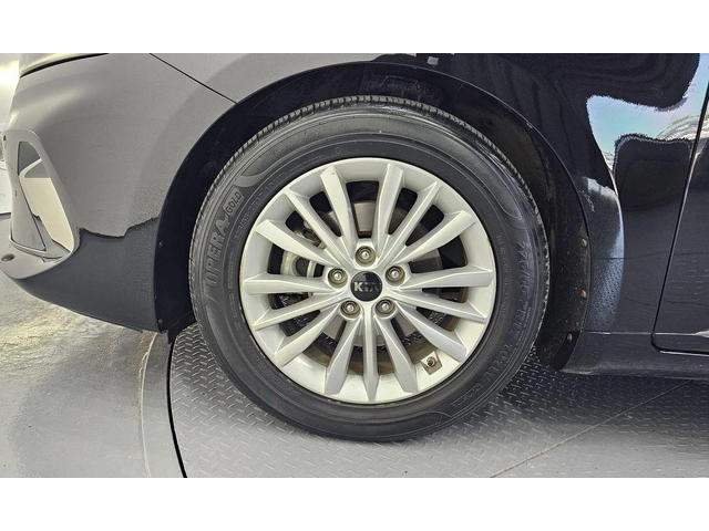 Kia K7 3.0 LPI Standard - автомобили, коли, обяви за нови и употребявани 4