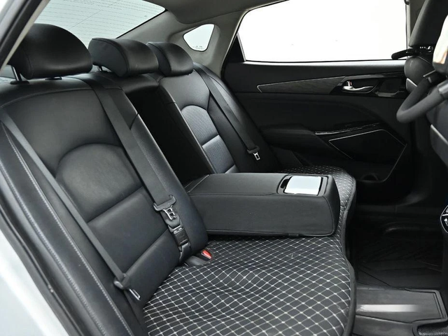 Kia K7 3.0 LPI Trendy * НАЙ-ДОБРА ЦЕНА В БЪЛГАРИЯ* - автомобили, коли, обяви за нови и употребявани 8