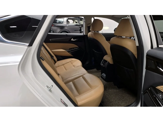 Kia K7 2.4 HYBRID / KRELL МУЗИКА / 360 КАМЕРИ/ ОБДУХВАНЕ - автомобили, коли, обяви за нови и употребявани 15