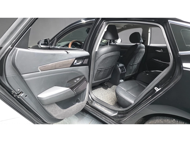Kia K7 Premier 2.5 GDI Noblesse - автомобили, коли, обяви за нови и употребявани 12