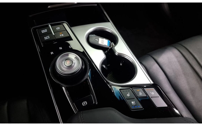 Kia K8 3.5 LPG 2WD Perstige * НАЙ-ДОБРА ЦЕНА В БЪЛГАРИЯ* - автомобили, коли, обяви за нови и употребявани 8