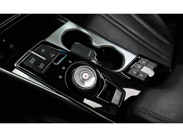 Kia K8 3.5 LPG 2WD Trendy - автомобили, коли, обяви за нови и употребявани 8