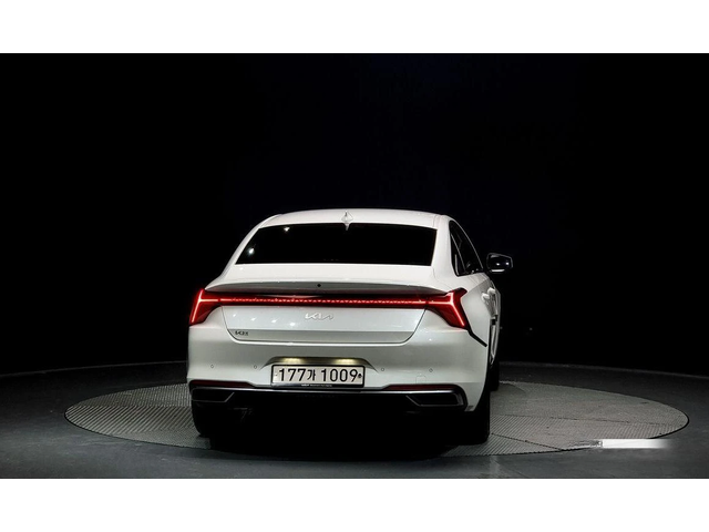 Kia K8 3.5 LPG 2WD Trendy - автомобили, коли, обяви за нови и употребявани 3