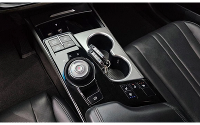 Kia K8 3.5 LPG 2WD Trendy - автомобили, коли, обяви за нови и употребявани 8