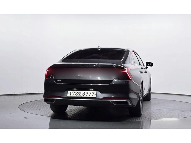 Kia K8 3.5 LPG 2WD Prestige - автомобили, коли, обяви за нови и употребявани 3