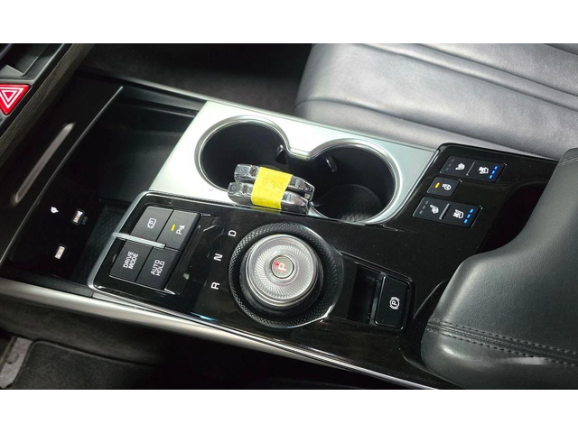 Kia K8 3.5 LPG 2WD Prestige - автомобили, коли, обяви за нови и употребявани 8