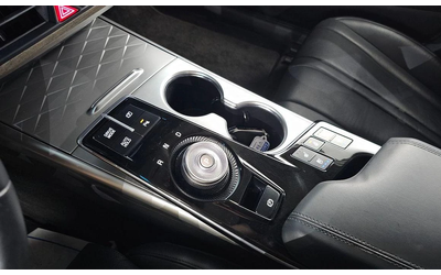 Kia K8 3.5 LPG 2WD Prestige - автомобили, коли, обяви за нови и употребявани 8