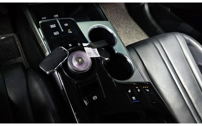 Kia K8 3.5 LPG 2WD Trendy - автомобили, коли, обяви за нови и употребявани 8