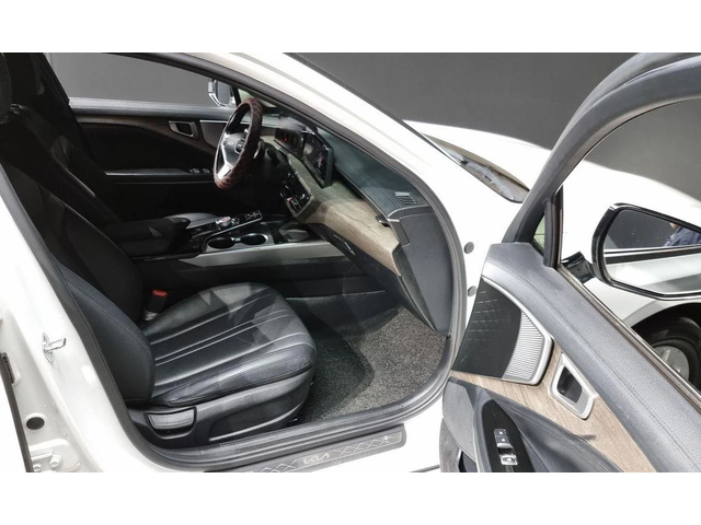 Kia K8 3.5 LPG 2WD Standard - автомобили, коли, обяви за нови и употребявани 9