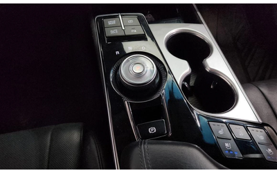 Kia K8 3.5 LPG 2WD Trendy - автомобили, коли, обяви за нови и употребявани 8