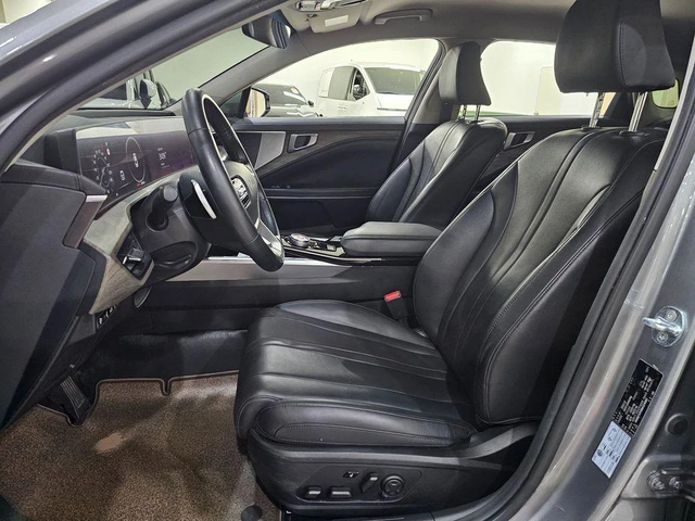 Kia K8 3.5 LPG 2WD Trendy - автомобили, коли, обяви за нови и употребявани 8