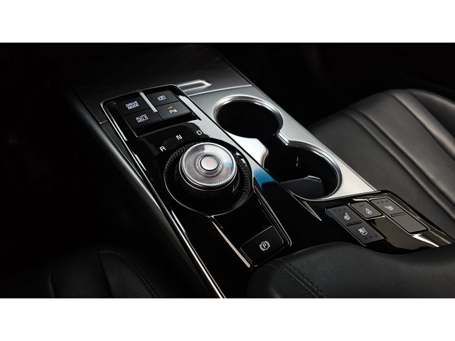 Kia K8 HYBRID NOBLESSE autogeorge.com - автомобили, коли, обяви за нови и употребявани 8