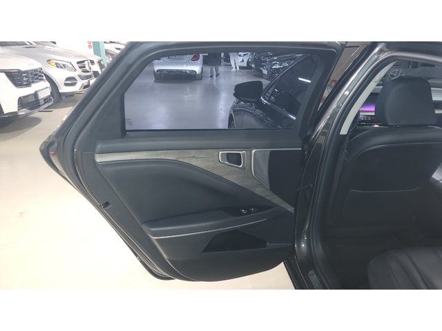 KIA K8 - автомобили, коли, обяви за нови и употребявани 18