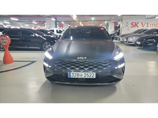 KIA K8 - автомобили, коли, обяви за нови и употребявани 1