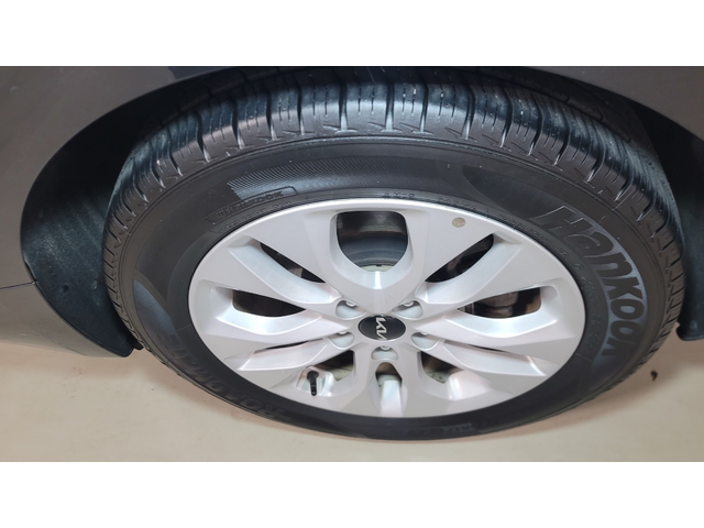 KIA K8 - автомобили, коли, обяви за нови и употребявани 27