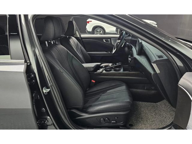 Kia K8 K8 3.5 Lpg 2Wd Prestige (Rental Car) - автомобили, коли, обяви за нови и употребявани 8