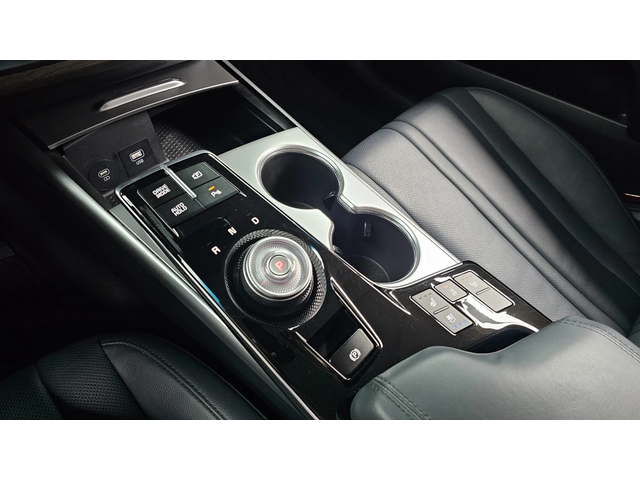 Kia K8 * Hybrid* Camera* Lane Asist* АВТОКРЕДИТ - автомобили, коли, обяви за нови и употребявани 11