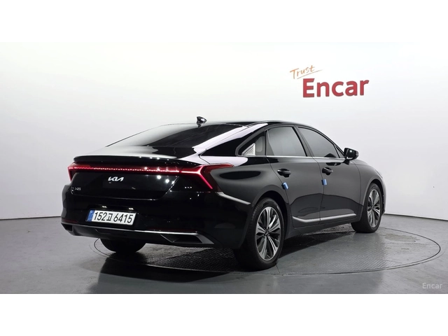 Kia K8 3.5* NOBLESSE* КОЖА* ПОДГРЕВ* КАМЕРА* ОБДУХВАНЕ* L - автомобили, коли, обяви за нови и употребявани 1