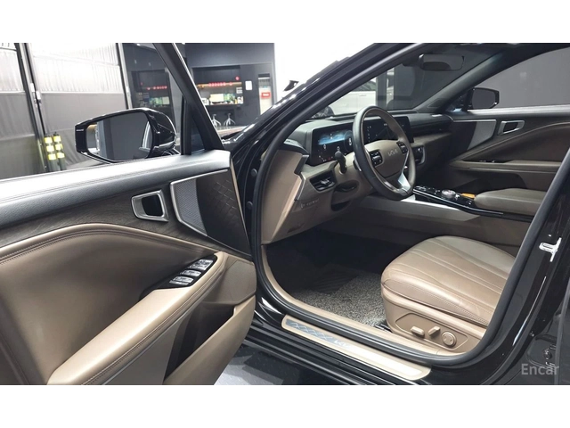 Kia K8 HYBRID* NOBLESSE* ПОДГРЕВ* ОБДУХВАНЕ* LANE* ASSIST - автомобили, коли, обяви за нови и употребявани 4