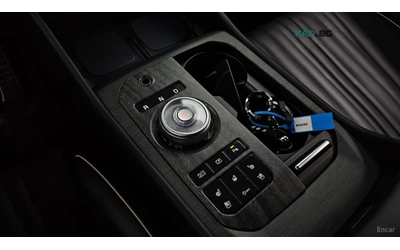 Kia K8 SIGNATURE/HYBRID/FULL-ASSISTS/PREMIUM - автомобили, коли, обяви за нови и употребявани 10