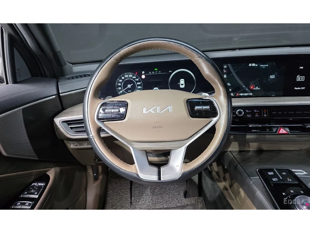 Kia K8 2.5* NOBLESSE* ПОДГРЕВ* ОБДУХВАНЕ* LANE* ASSIST* 3 - автомобили, коли, обяви за нови и употребявани 7
