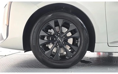 Kia K8 - автомобили, коли, обяви за нови и употребявани 9