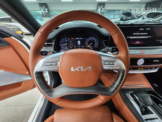 Kia K9 3.8 GDI AWD Platinum ЛИЗИНГ БЕЗ ПЪРВОНАЧАЛНА ВН. - автомобили, коли, обяви за нови и употребявани 10