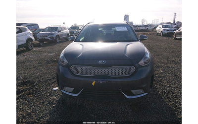 Kia Niro 1.6L I-4 DI, DOHC, VVT, 104HP Front Wheel Drive - автомобили, коли, обяви за нови и употребявани 11