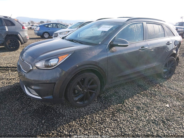 Kia Niro 1.6L I-4 DI, DOHC, VVT, 104HP Front Wheel Drive - автомобили, коли, обяви за нови и употребявани 1