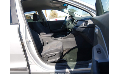 Kia Niro 1.6L I-4 DI, DOHC, VVT, 104HP Front Wheel Drive - автомобили, коли, обяви за нови и употребявани 4