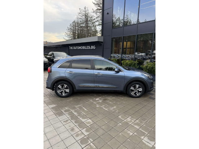 Kia Niro 1, 6 GDI - автомобили, коли, обяви за нови и употребявани 7