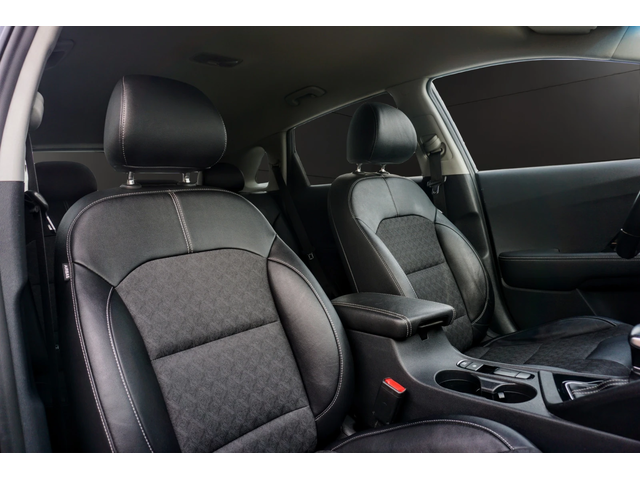 Kia Niro 1.6GDI HEV DCT - автомобили, коли, обяви за нови и употребявани 11