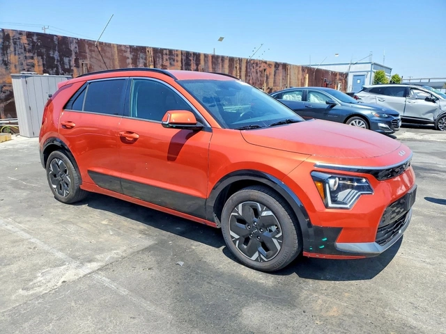 Kia Niro WIND FWD - автомобили, коли, обяви за нови и употребявани 0
