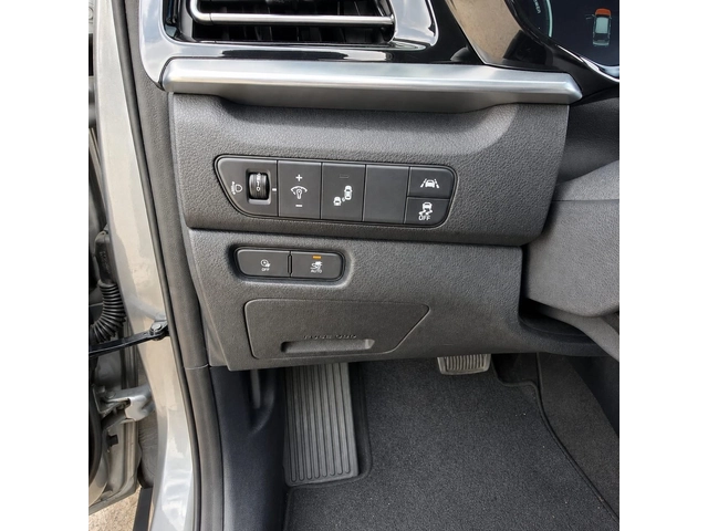 Kia Niro 64 kW - 70 бр. ОЧАКВАН ВНОС - автомобили, коли, обяви за нови и употребявани 5