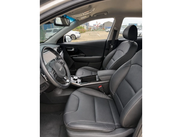 Kia Niro 64 kW - 70 бр. ОЧАКВАН ВНОС - автомобили, коли, обяви за нови и употребявани 6
